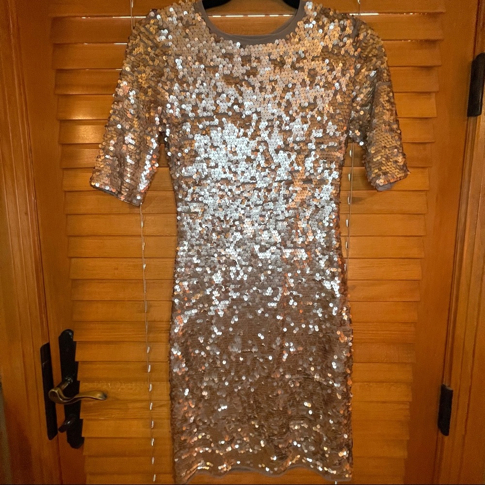 BCBG SEQUIN DRESS SIZE S